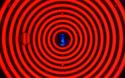 ELOGIO A LA OSCURIDAD