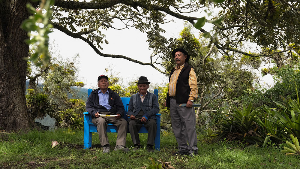 DULZAINEROS, EL SOPLO DE LA TIERRA